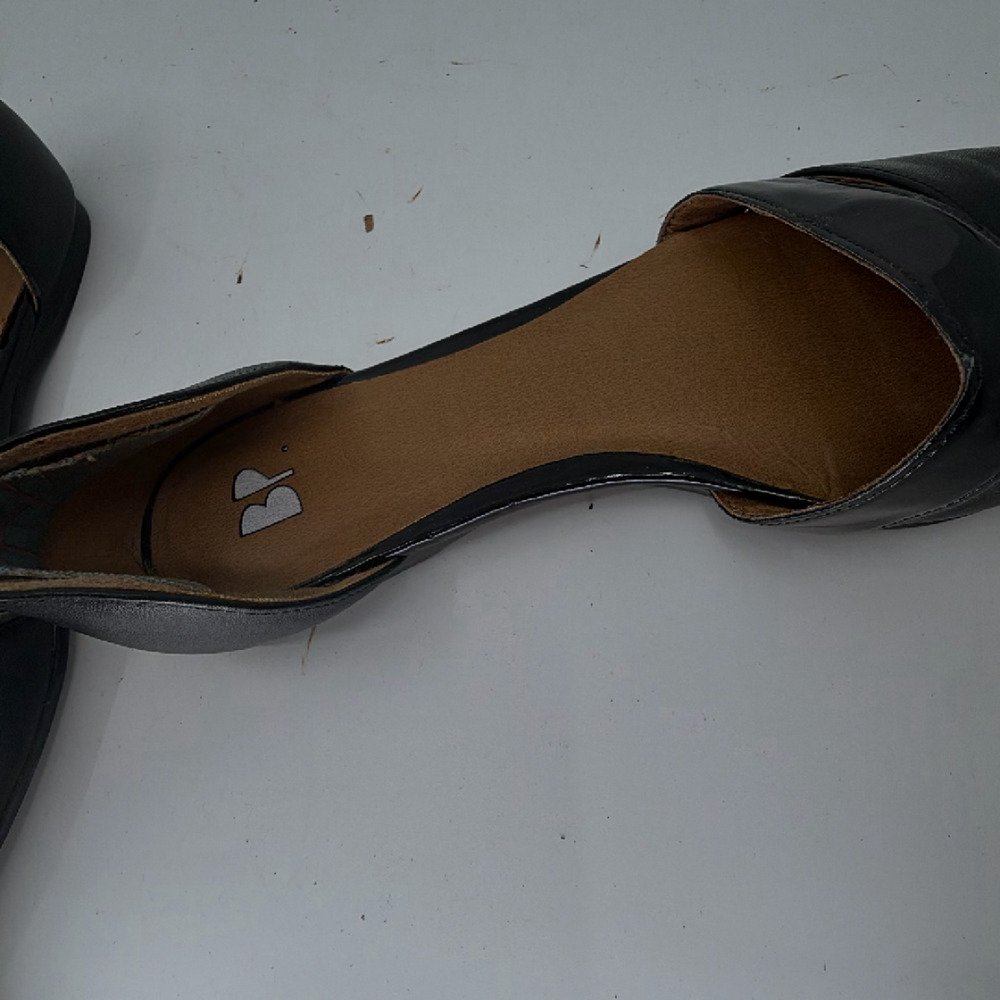 BP. d'Orsay Pointed Toe Black Leather Flat - Picture 8 of 8